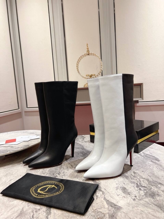 CHRISTIAN LOUBOUTIN Женские сапоги из Astrilarge Booty