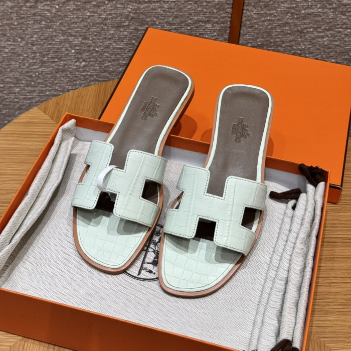 HERMES Женские сандалии Oran кожа аллигатора