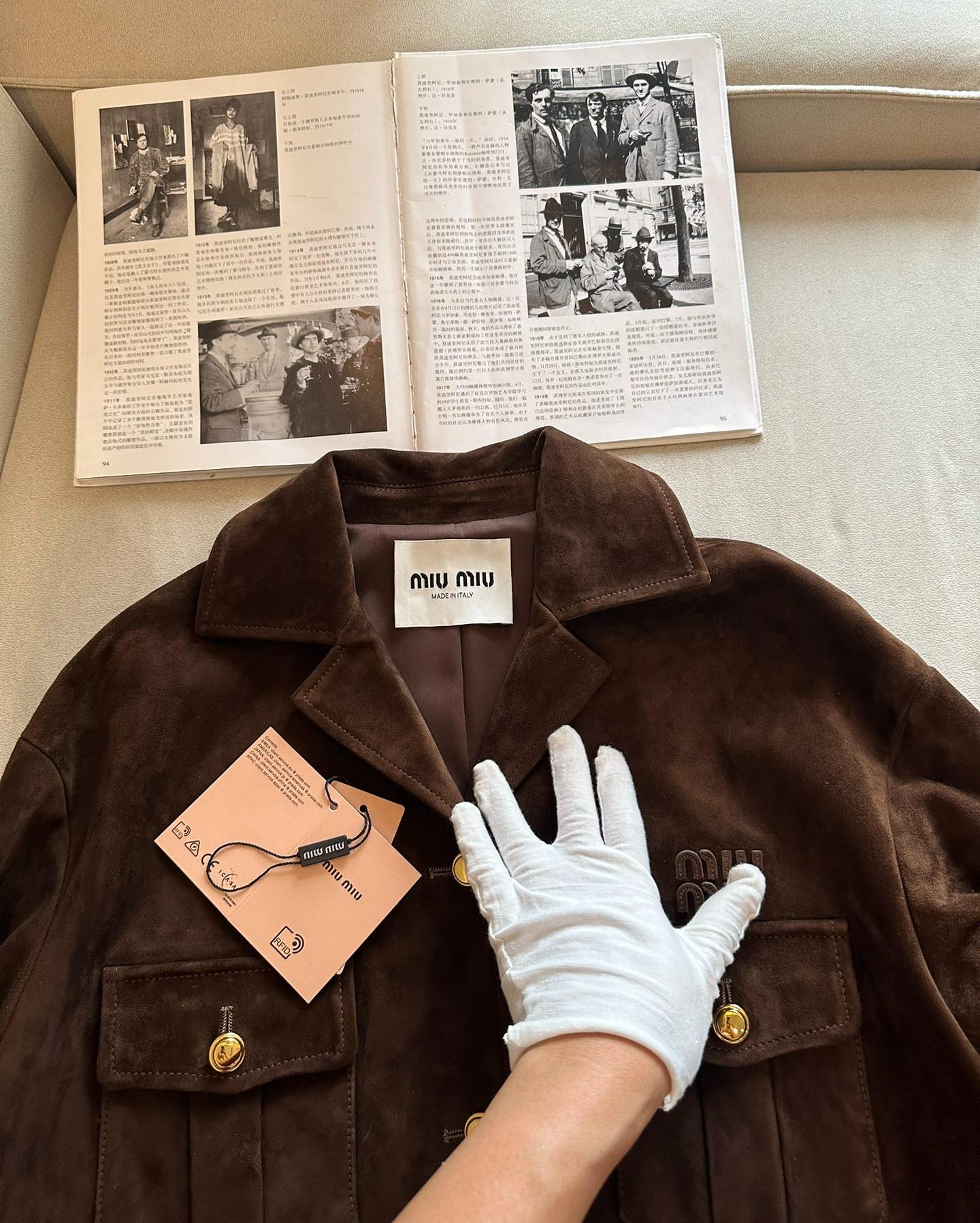 MIU MIU Женская куртка из замши