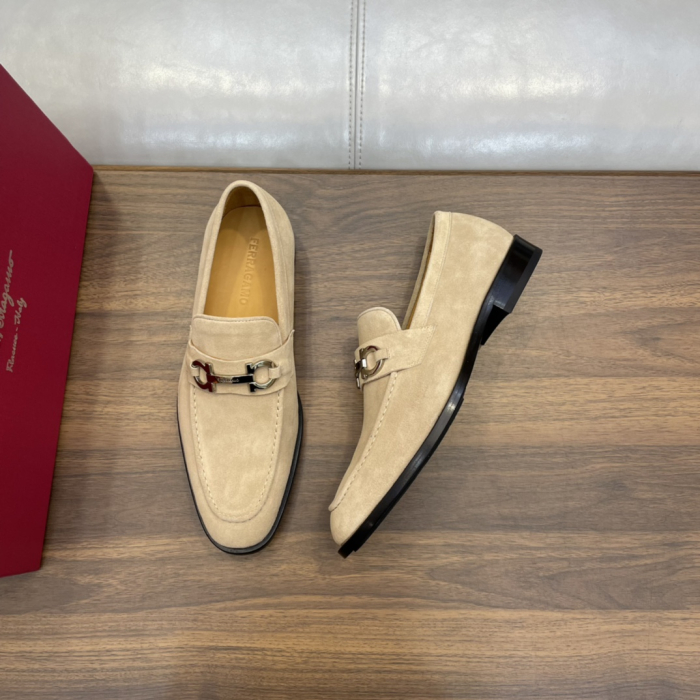 SALVATORE FERRAGAMO Мужские лоферы из коровьей кожи