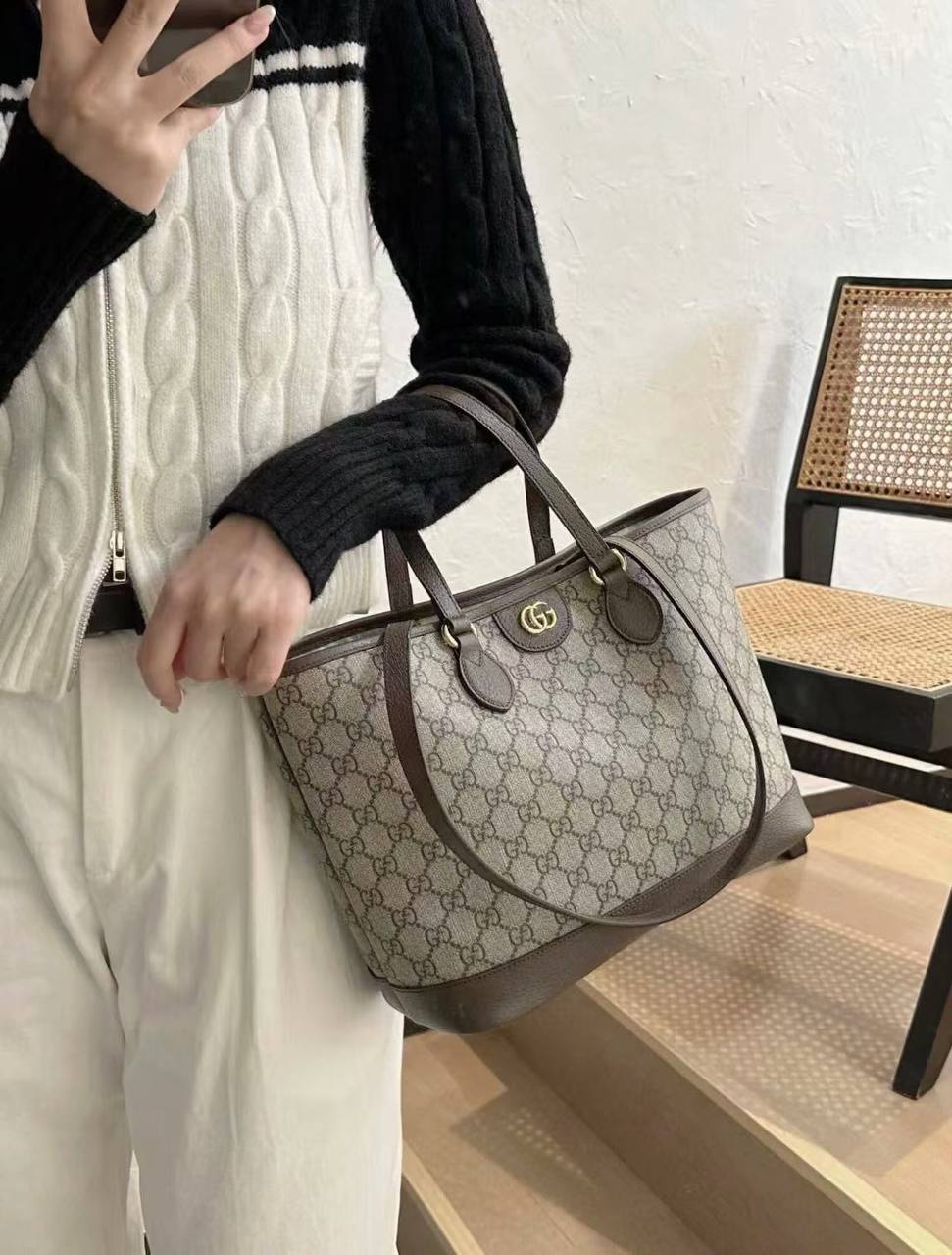 GUCCI Женская сумка-тоут Ophidia GUCCI Женская сумка-тоут Ophidia