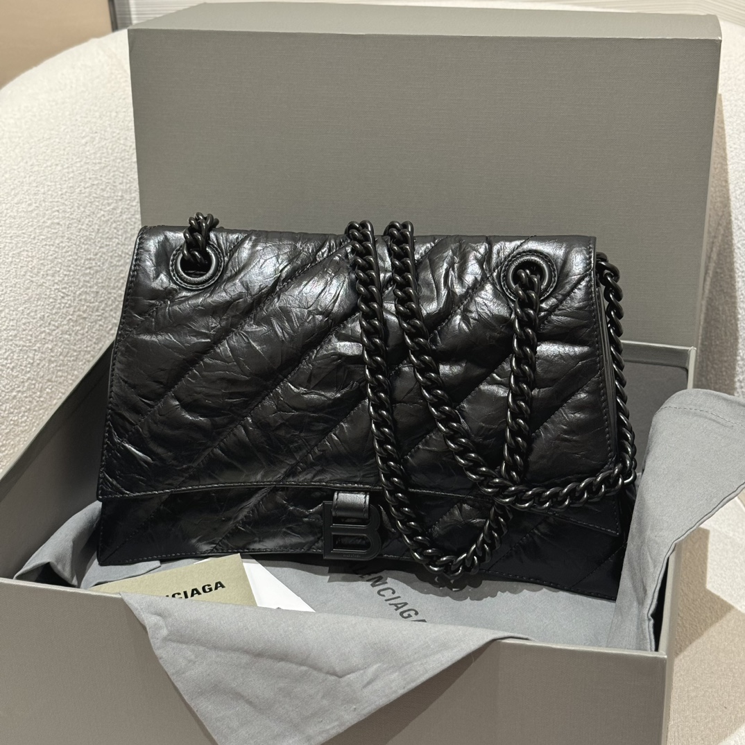 BALENCIAGA Женская сумка Crush BALENCIAGA Женская сумка Crush