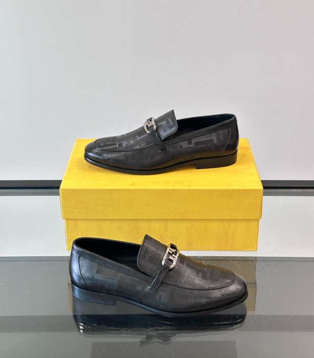 FENDI Мужские лоферы