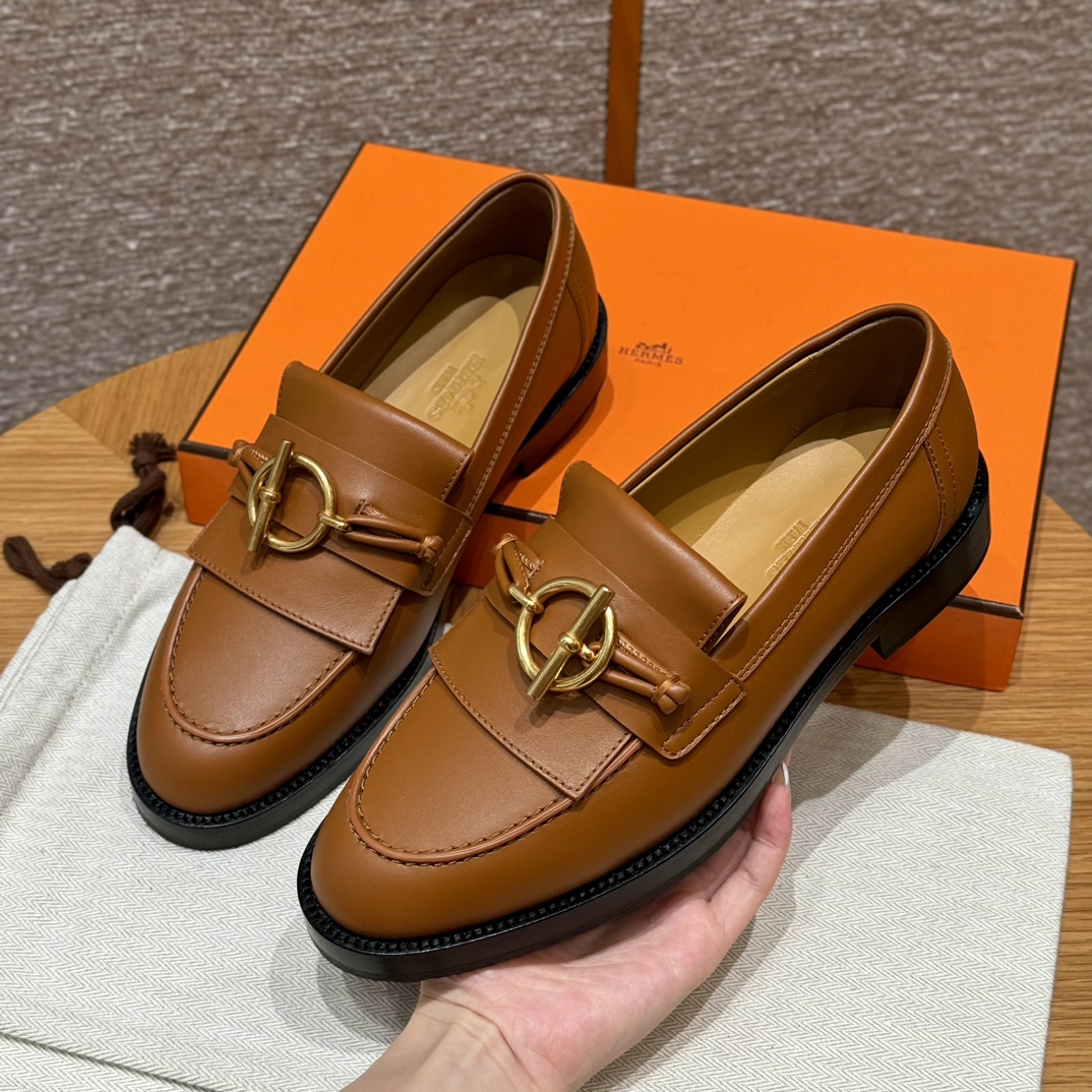 HERMES Женские лоферы Impact