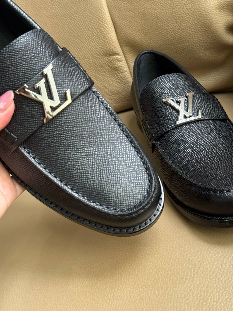 LOUIS VUITTON Мужские лоферы  LOUIS VUITTON Мужские лоферы