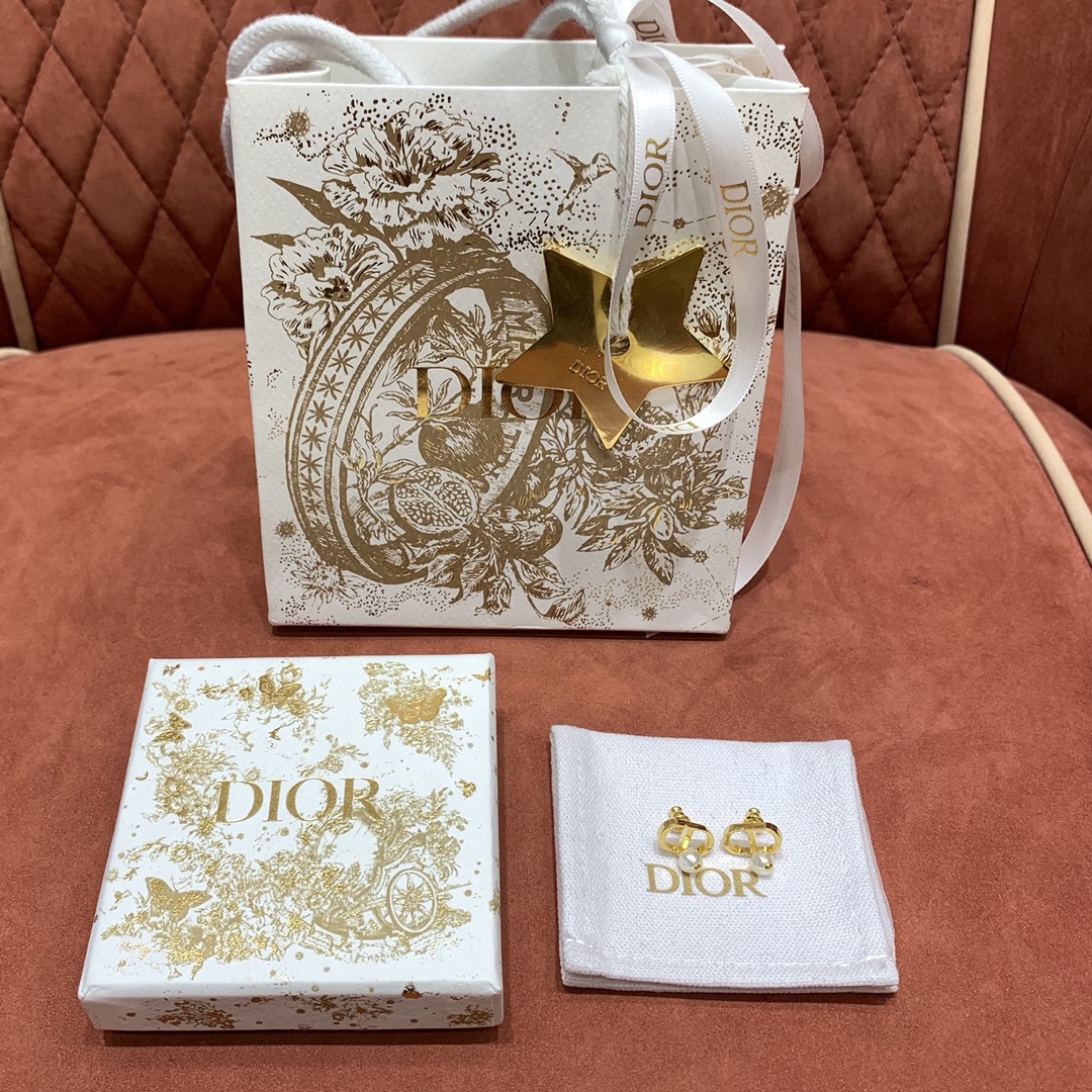 CHRISTIAN DIOR Женские серьги  CHRISTIAN DIOR Женские серьги