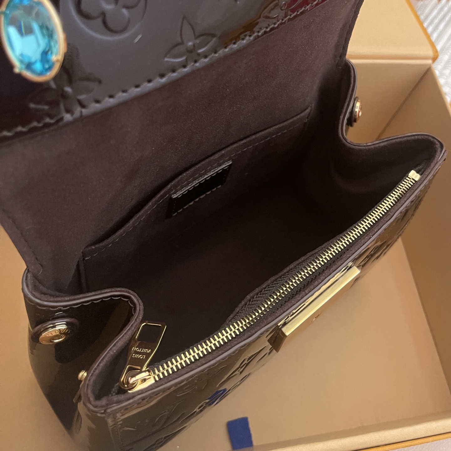 LOUIS VUITTON Женская сумка Cluny mini M27173 LOUIS VUITTON Женская сумка Cluny mini M27173