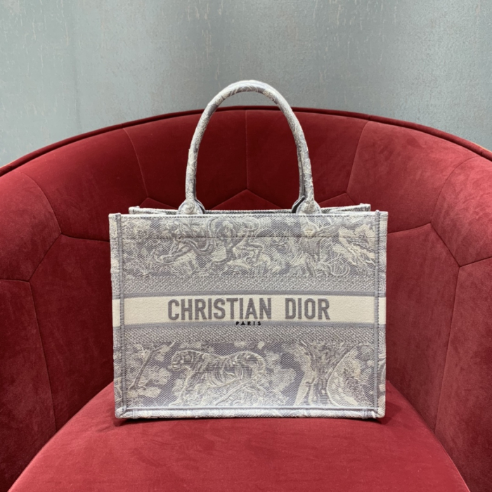 CHRISTIAN DIOR Женская сумка Dior Book Tote Toile Tiger