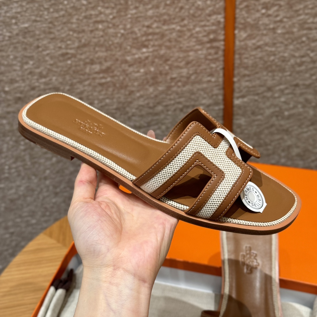 HERMES Женские сандалии Oran из холста HERMES Женские сандалии Oran из холста