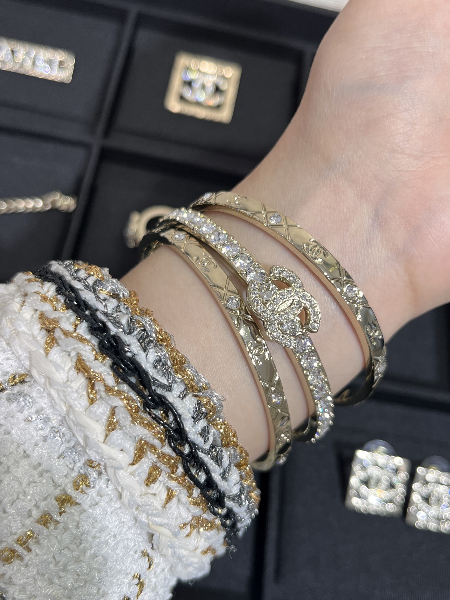 CHANEL Женский тройной браслет 25A CHANEL Женский тройной браслет 25A