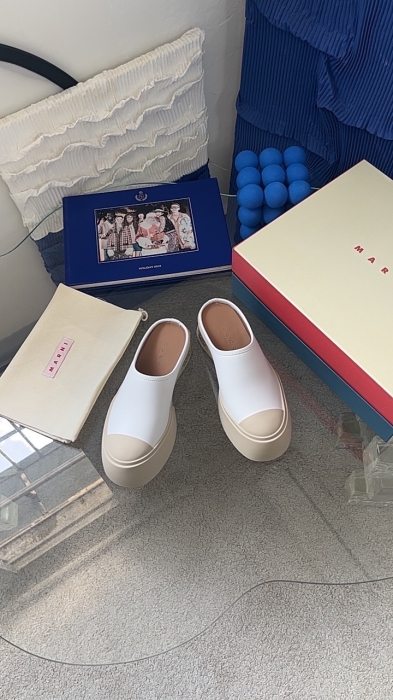 MARNI Женские слипоны на толстой подошве