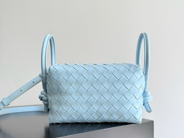 BOTTEGA VENETA Сумка Top Handle Loop