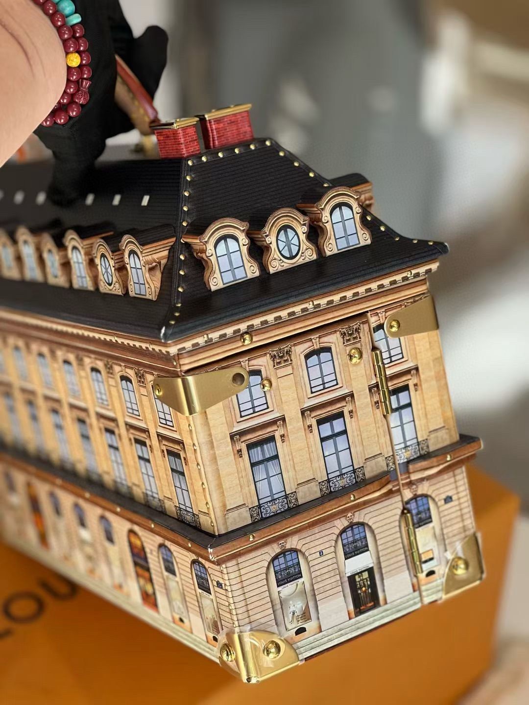 LOUIS VUITTON Декоративная шкатулка Maison De Famille