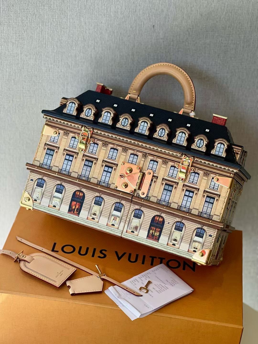 LOUIS VUITTON Декоративная шкатулка Maison De Famille