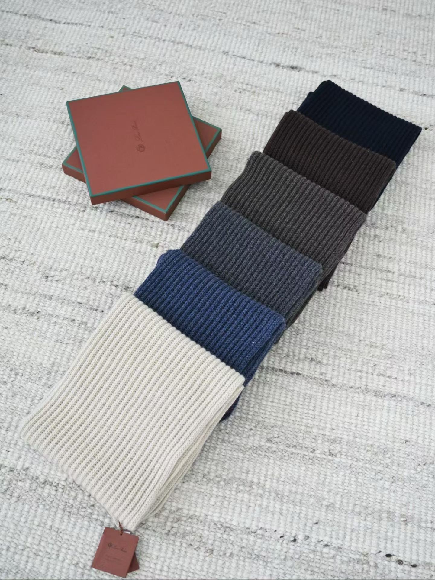 LORO PIANA Мужской шарф из кашемира LORO PIANA Мужской шарф из кашемира