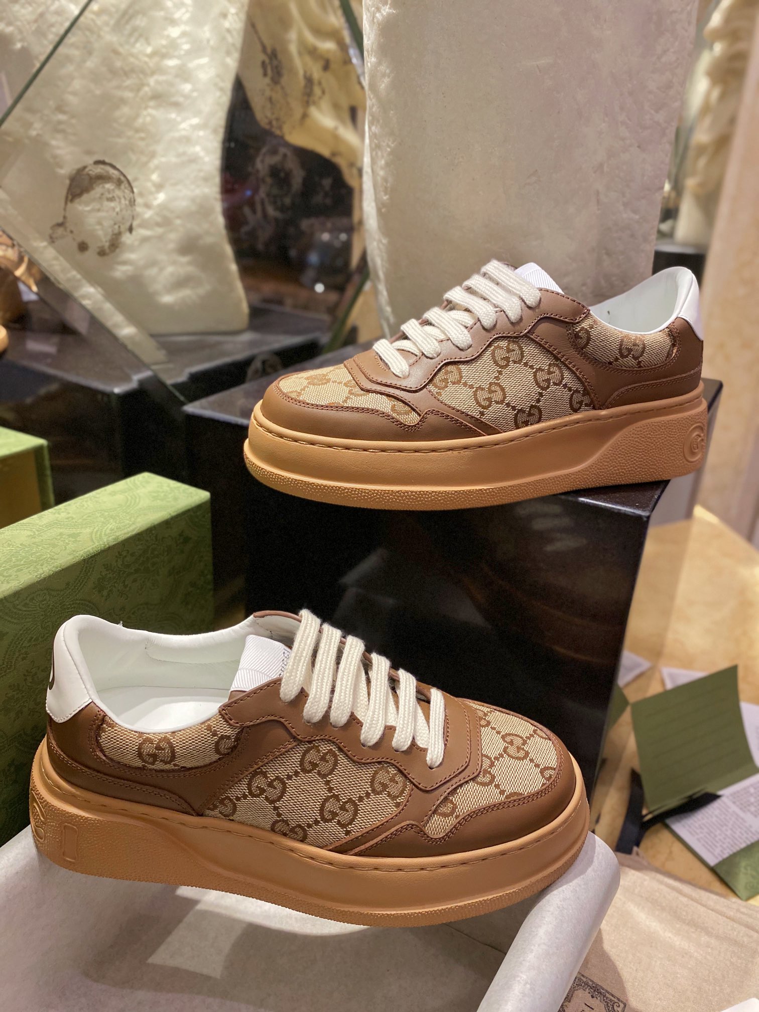 GUCCI Женские кроссовки GUCCI Женские кроссовки