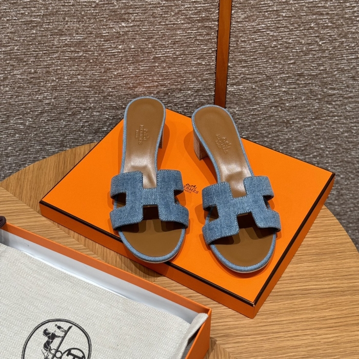 HERMES Женские сандалии Oasis деним