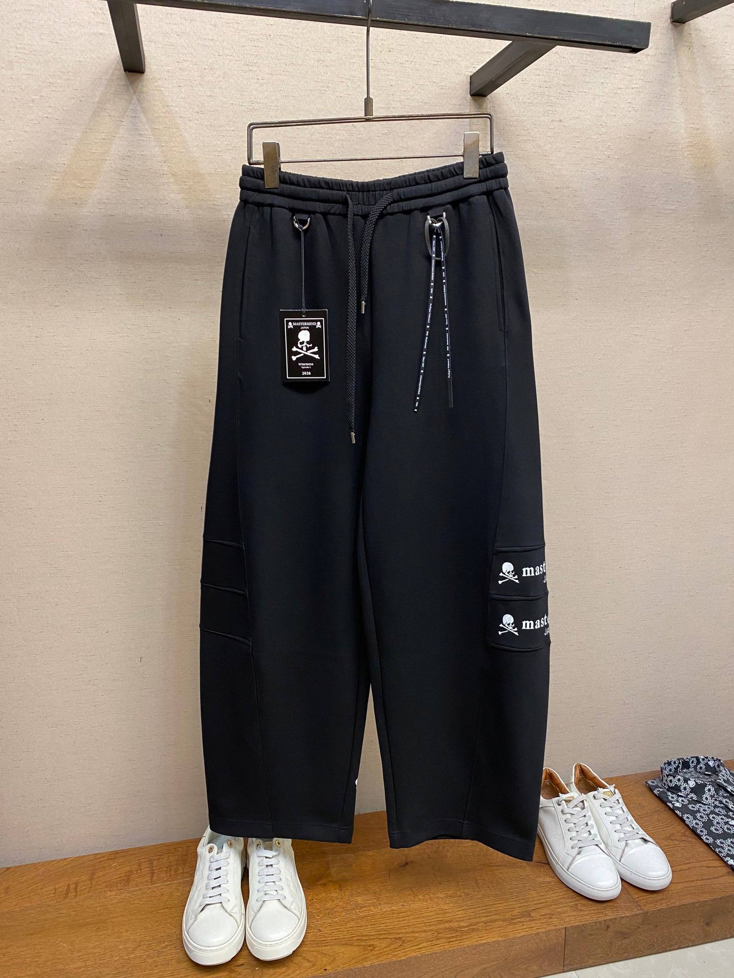 MASTERMIND Мужские брюки wide-cropped MASTERMIND Мужские брюки wide-cropped