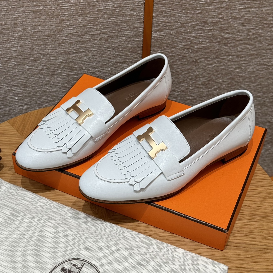 HERMES Женские лоферы Royal 