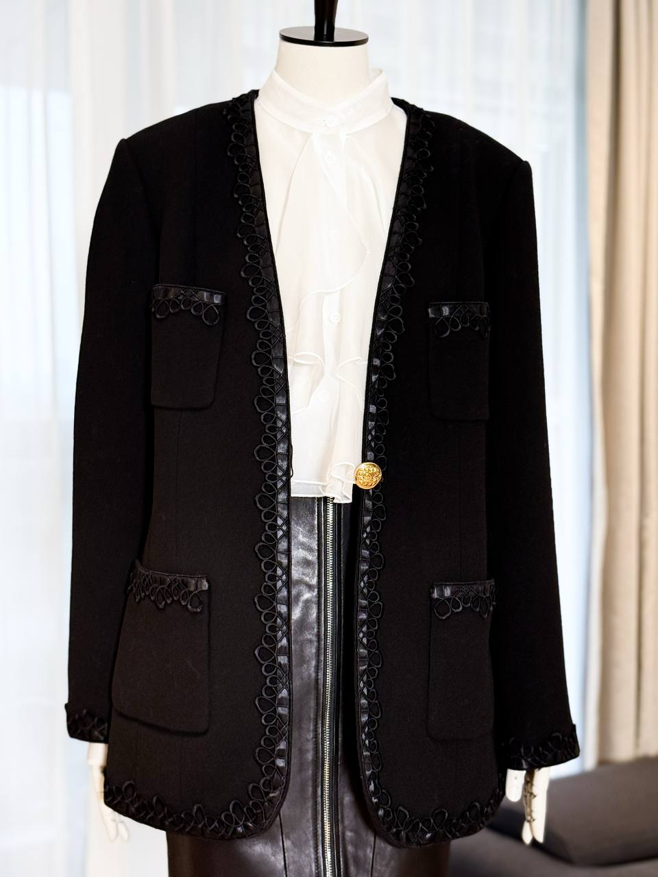 CHANEL Женский жакет CHANEL Женский жакет