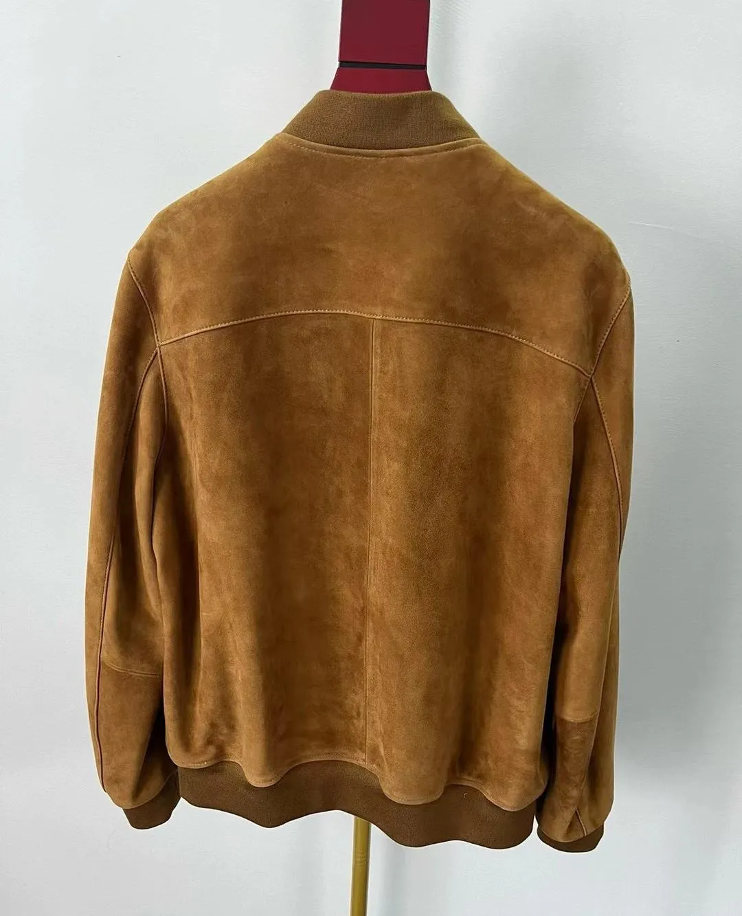 LORO PIANA Мужская куртка из замши LORO PIANA Мужская куртка из замши