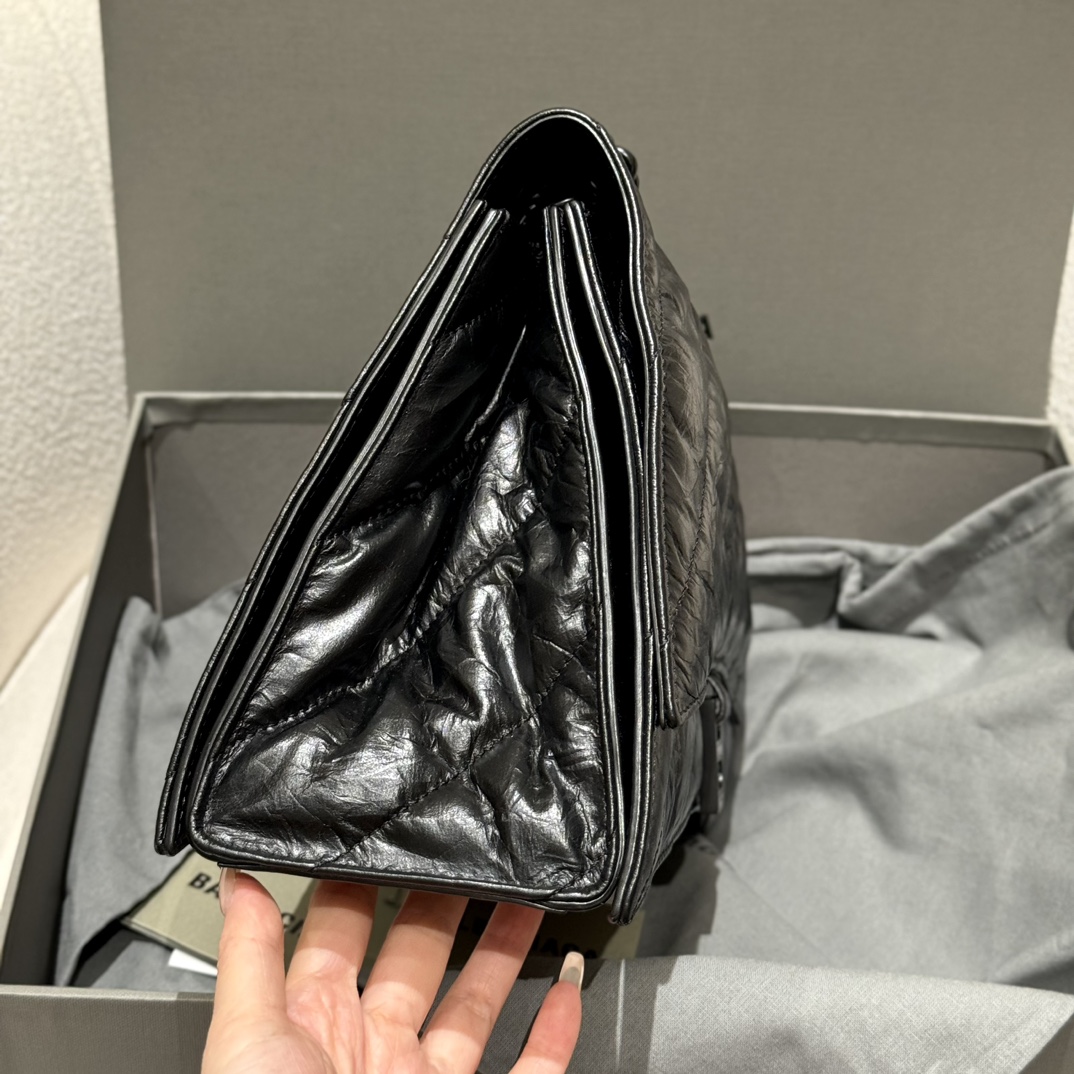 BALENCIAGA Женская сумка Crush BALENCIAGA Женская сумка Crush