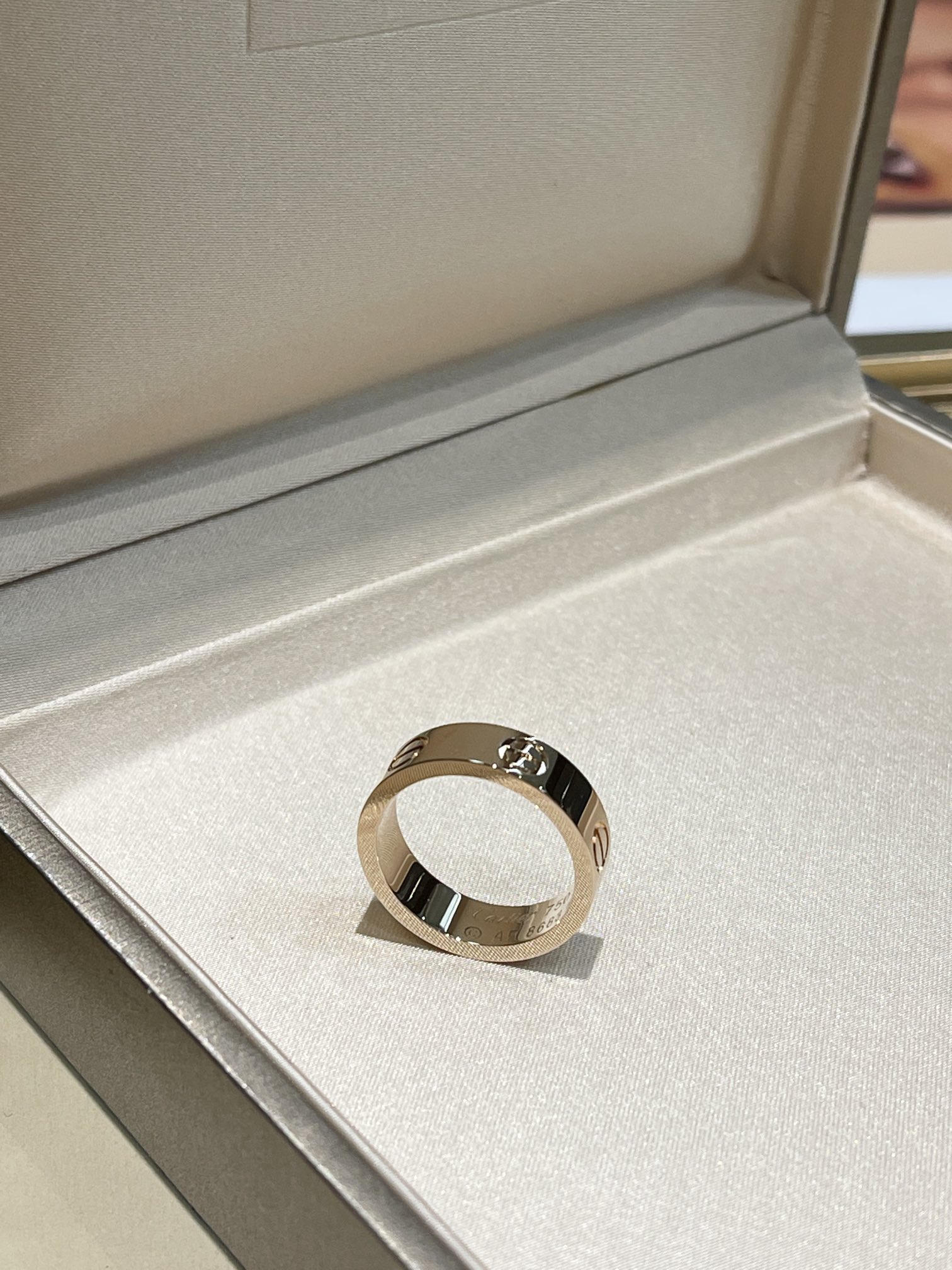 CARTIER Кольцо Love из розового золота CARTIER Кольцо Love из розового золота