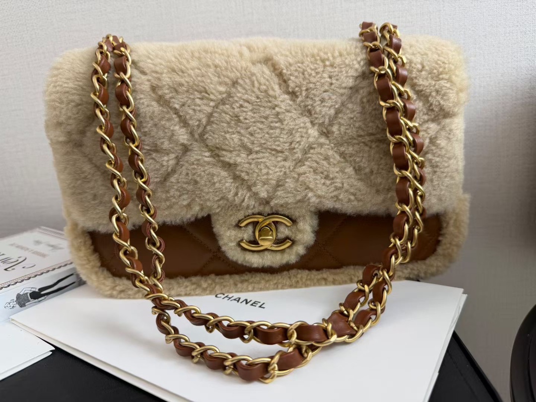CHANEL Женская сумка 24k CHANEL Женская сумка 24k