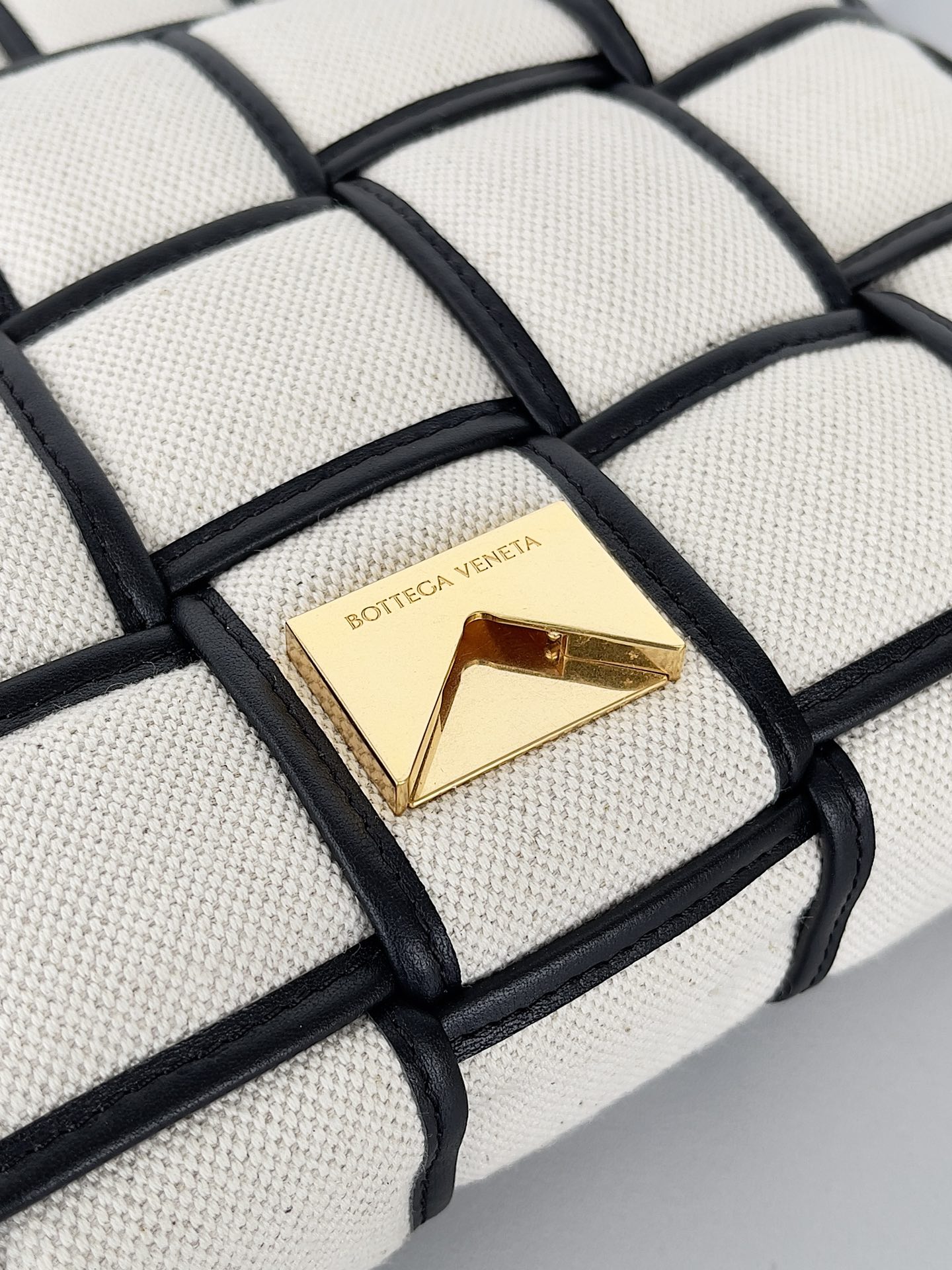 BOTTEGA VENETA Сумка Cassette BOTTEGA VENETA Сумка Cassette