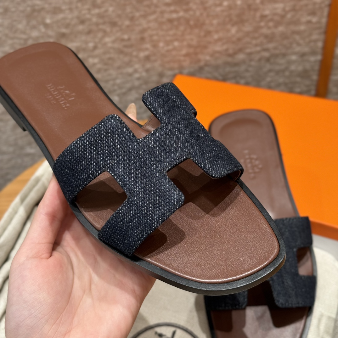 HERMES Женские сандалии Oran деним