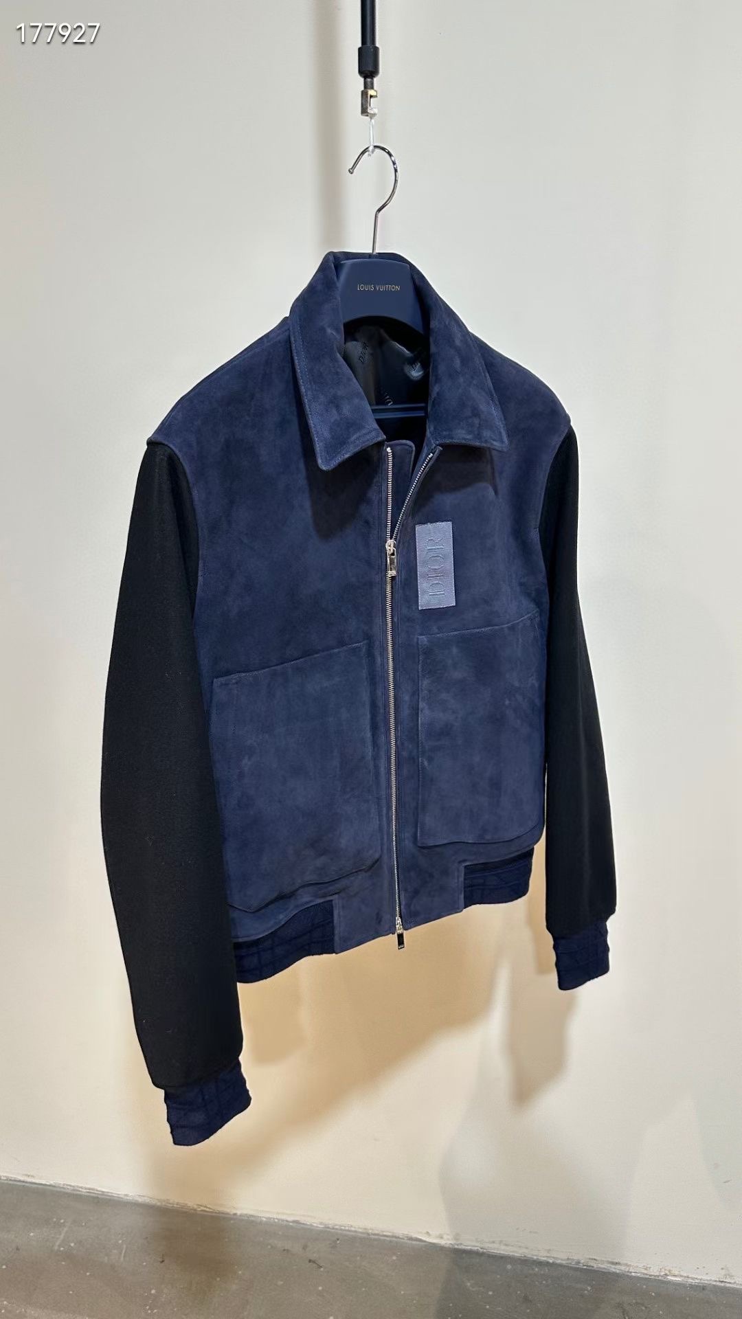 CHRISTIAN DIOR Мужская куртка из замши CHRISTIAN DIOR Мужская куртка из замши