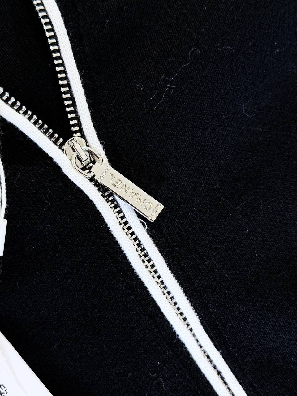 CHANEL Женский лонгслив из шерсти 