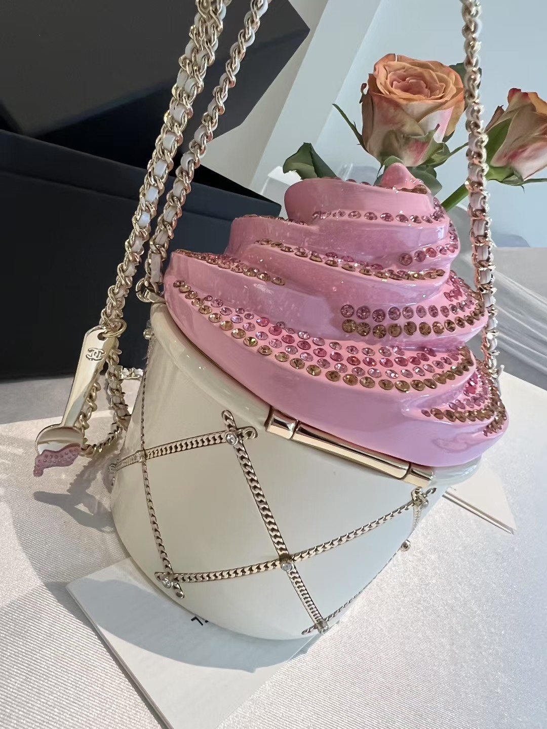 CHANEL Женская сумка 25C Ice Cream CHANEL Женская сумка 25C Ice Cream