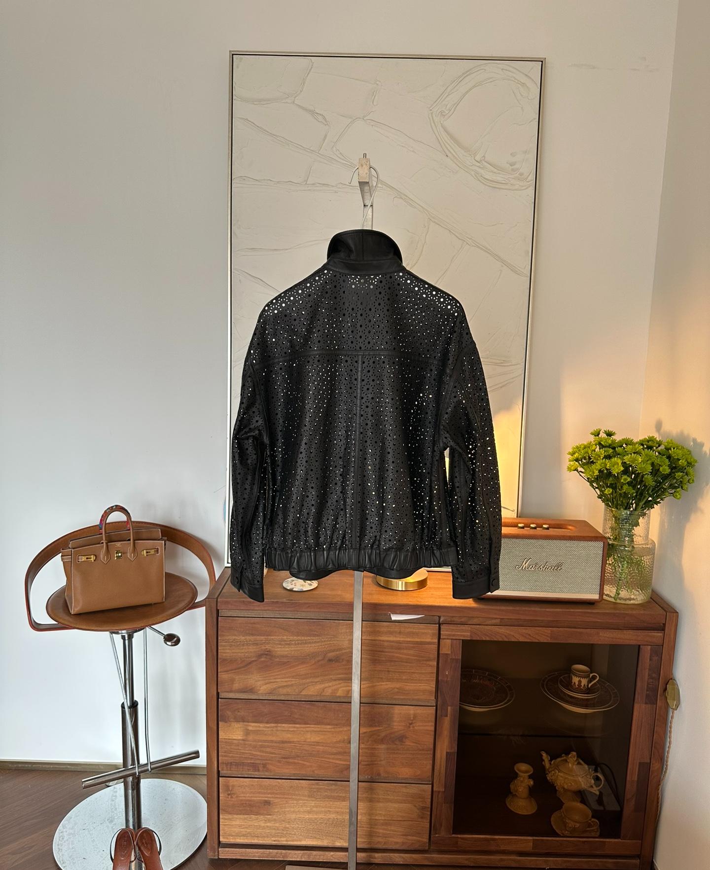 FENDI Женская кожаная куртка