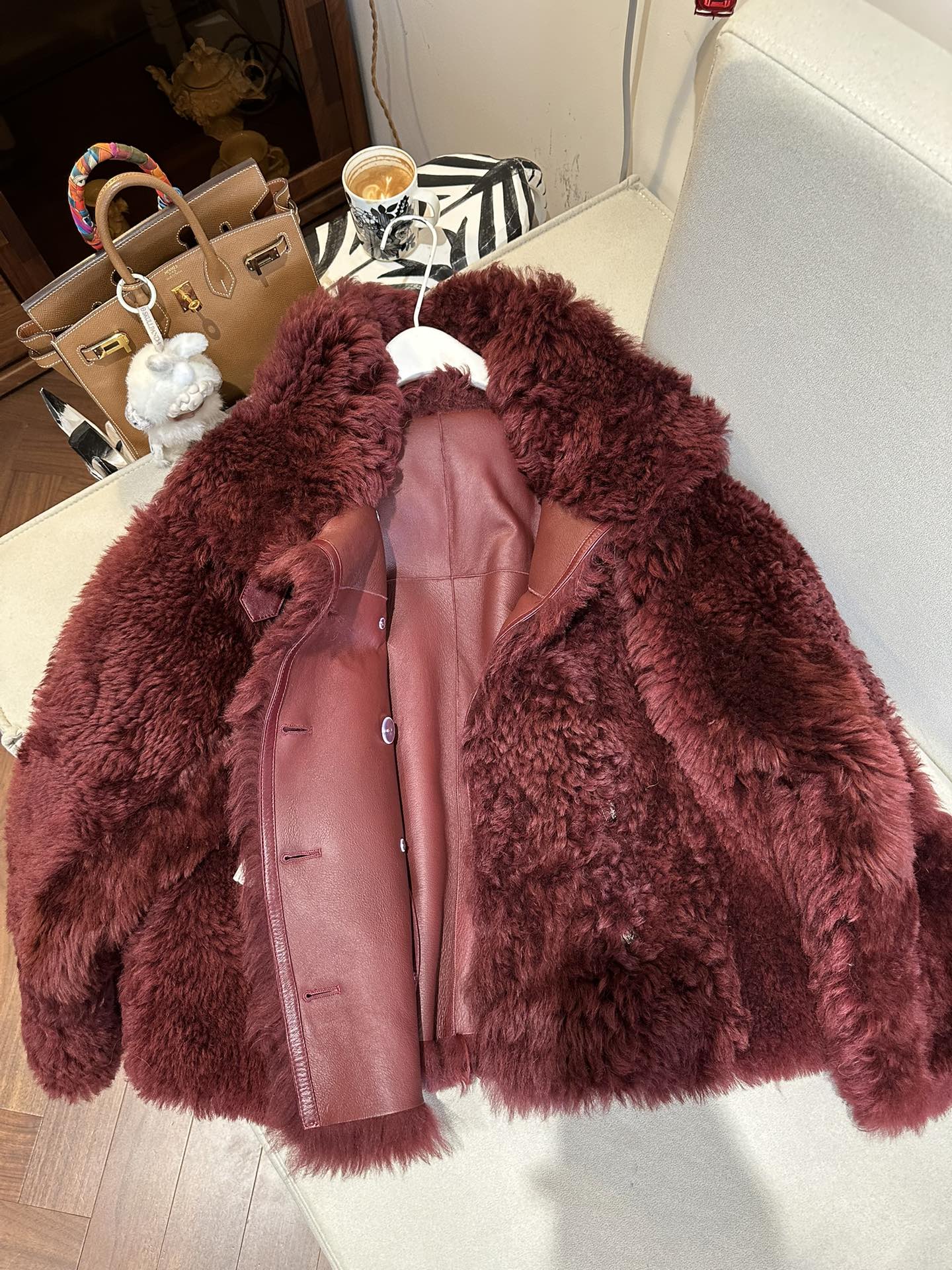 BRUNELLO CUCINELLI Женская шуба BRUNELLO CUCINELLI Женская шуба