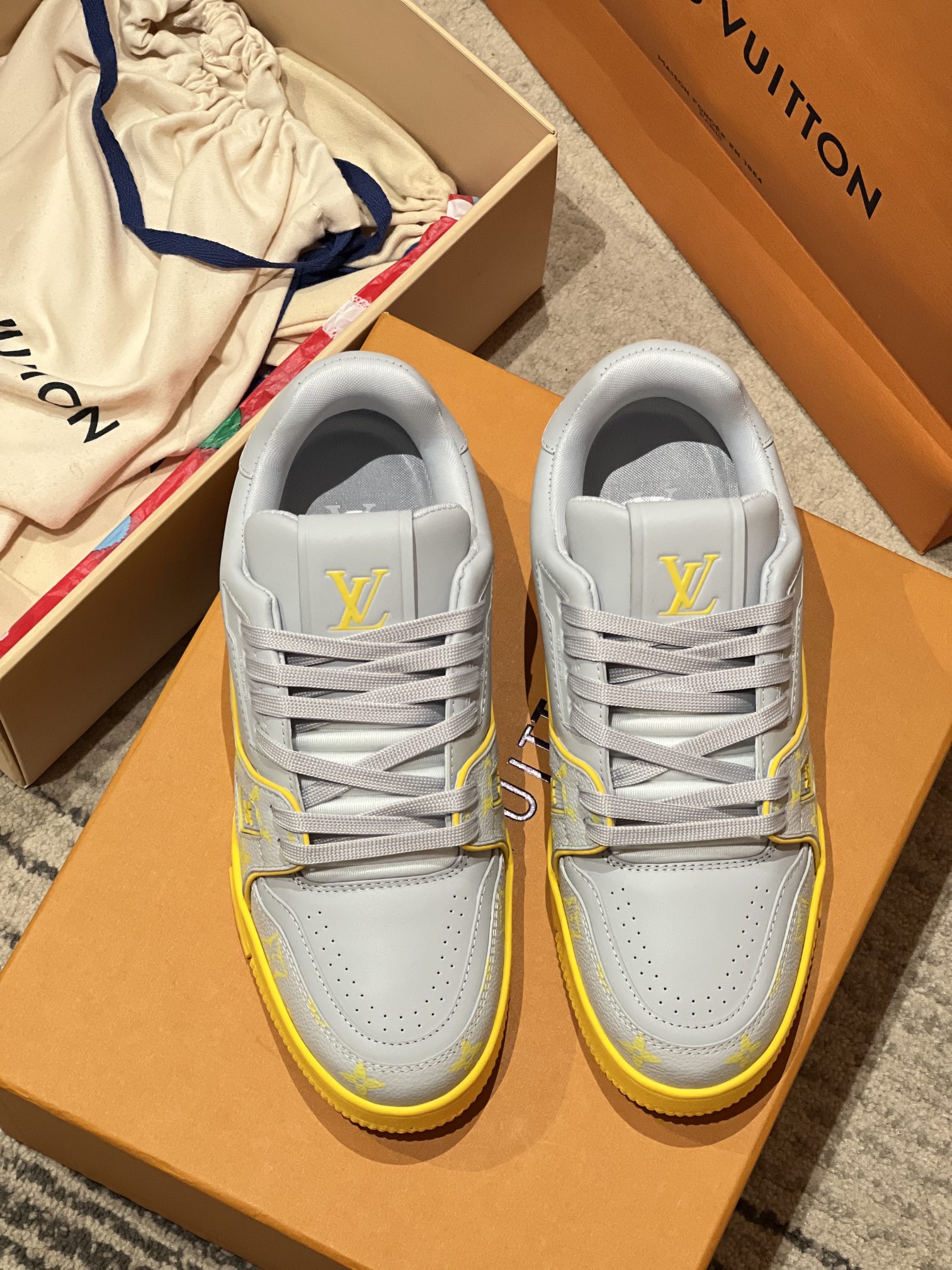 LOUIS VUITTON Кроссовки LV Trainer лимитка 25FW LOUIS VUITTON Кроссовки LV Trainer лимитка 25FW