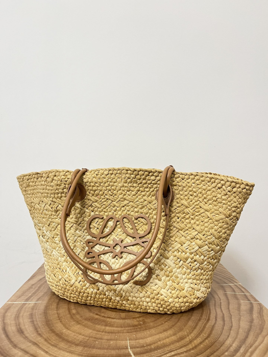 LOEWE Женская пляжная сумка Anagram Basket