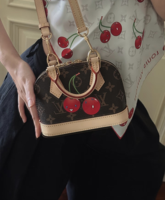 LOUIS VUITTON Женская сумка LV x TM Nano Alma M13416