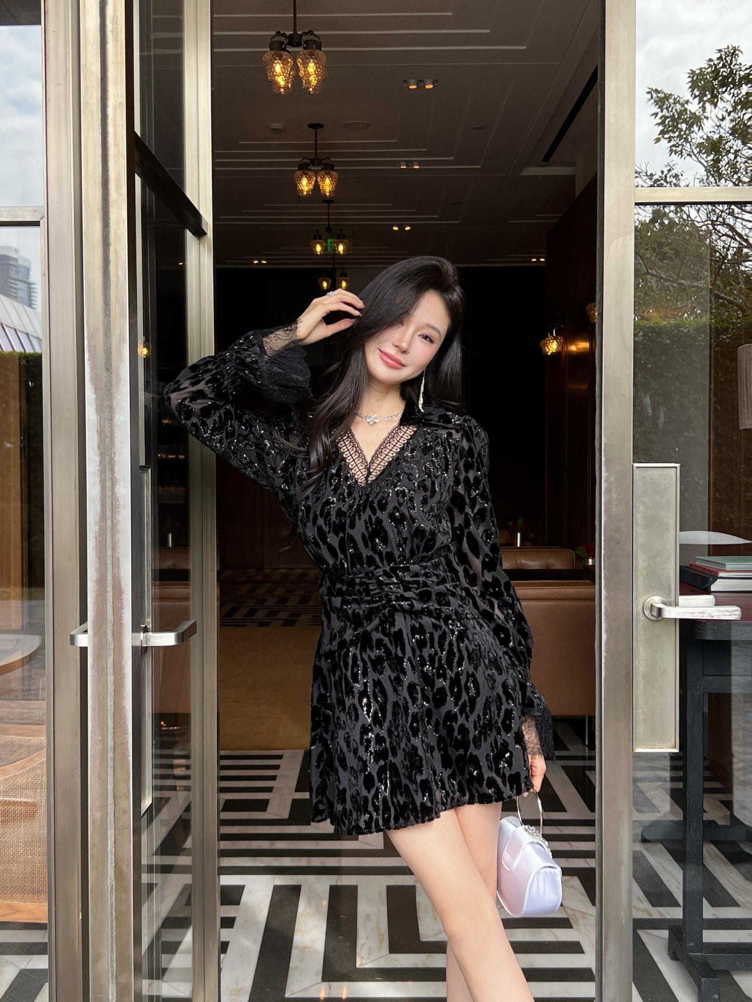 SAINT LAURENT Женское платье SAINT LAURENT Женское платье