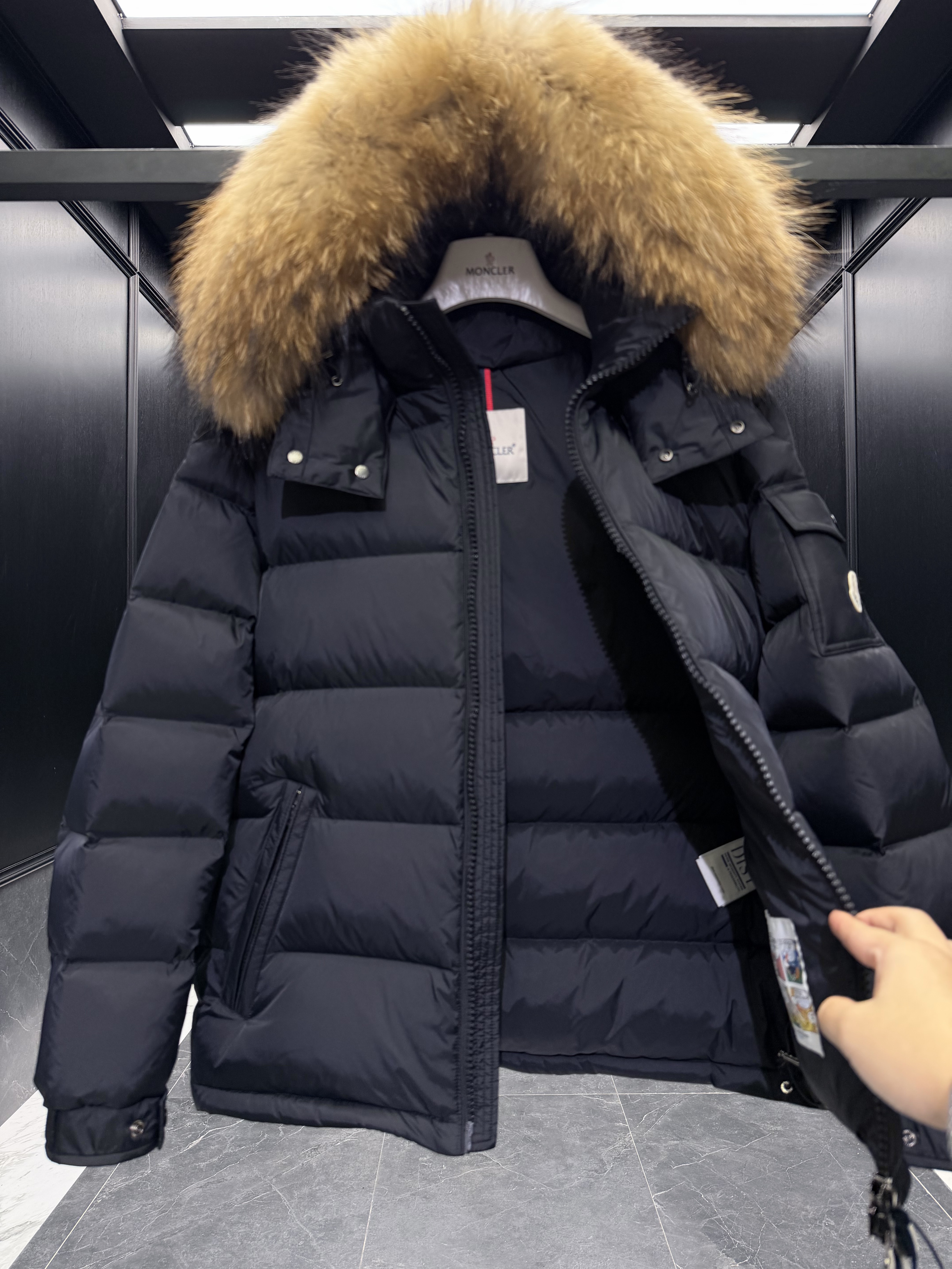 MONCLER Мужской пуховик Maya MONCLER Мужской пуховик Maya
