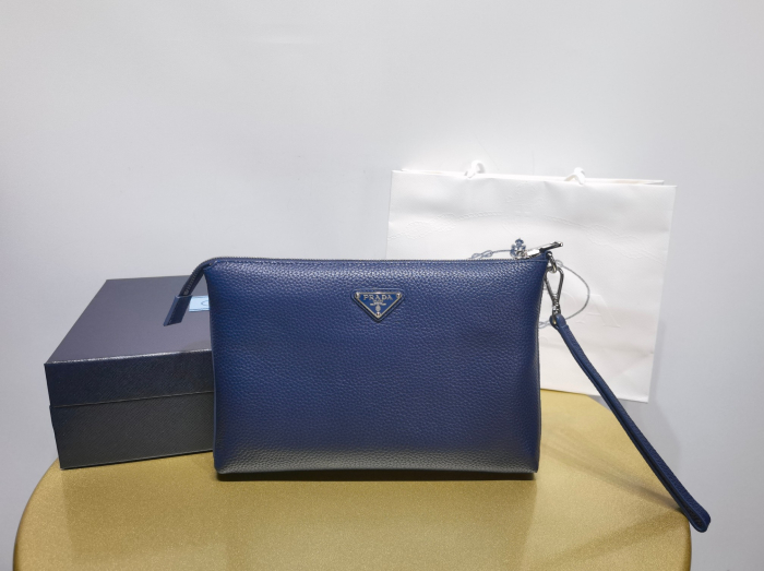 PRADA Мужской клатч из кожи