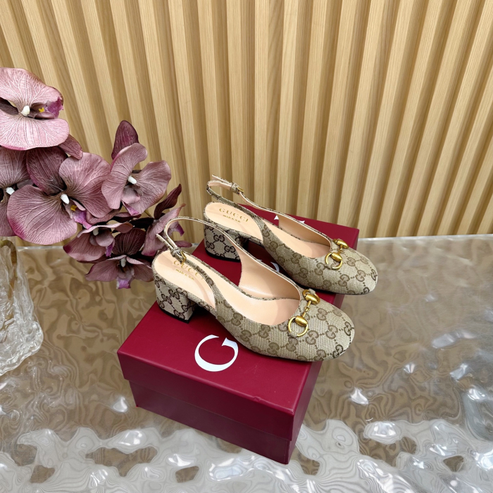 GUCCI Женские туфли с перемычкой 