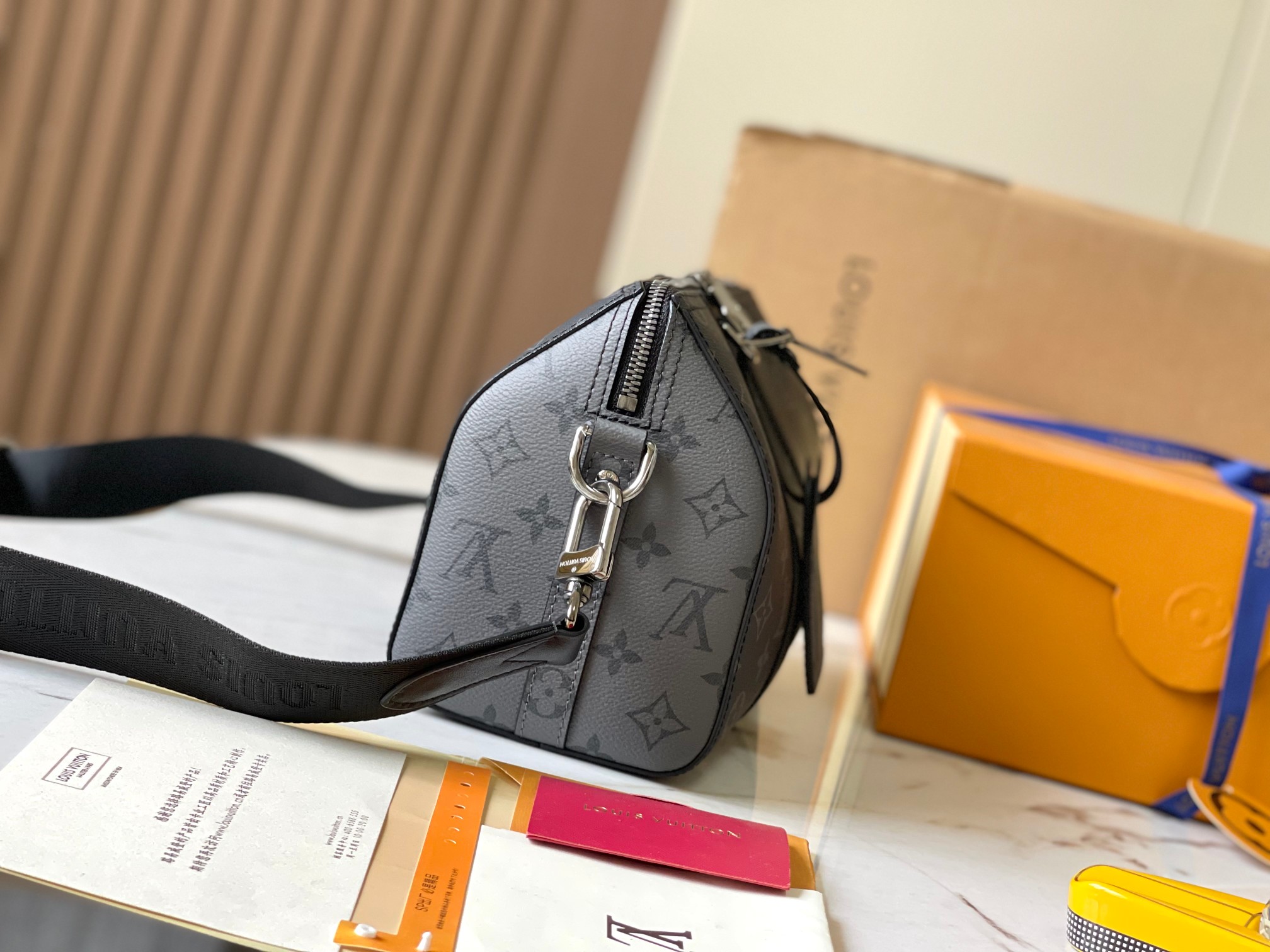 LOUIS VUITTON Мужской сумка City Keepall M45936 LOUIS VUITTON Мужской сумка City Keepall M45936