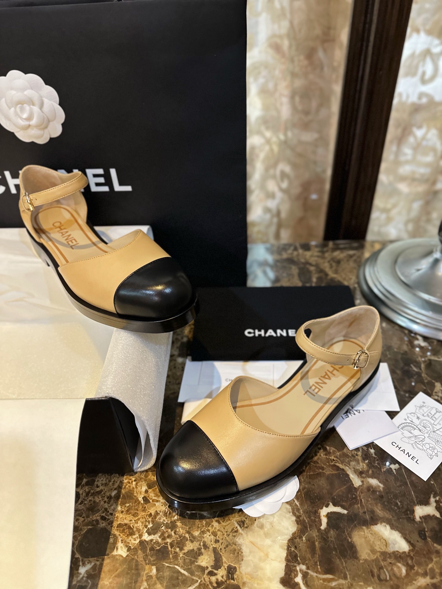 CHANEL Туфли женские  CHANEL Туфли женские