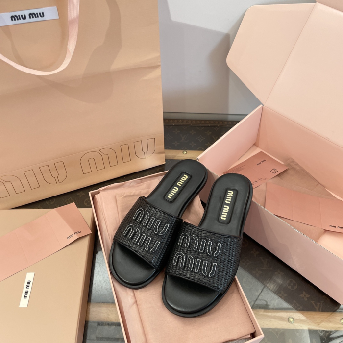 MIU MIU Женские шлепки из ткани с эффектом рафии