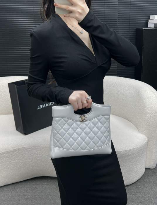 CHANEL Женская Cумка 31 25P