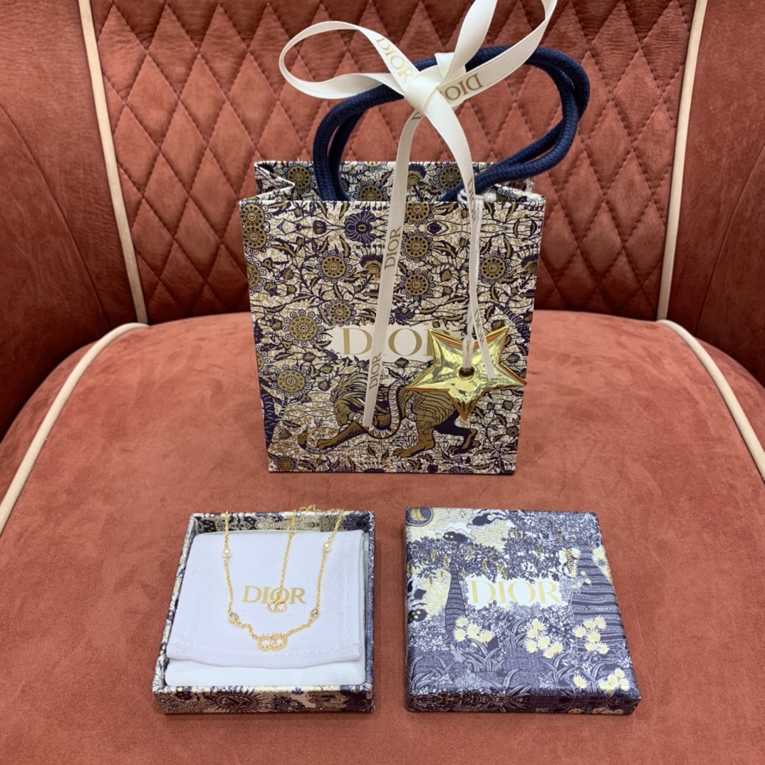 CHRISTIAN DIOR Женский браслет Clair В Lune CHRISTIAN DIOR Женский браслет Clair В Lune