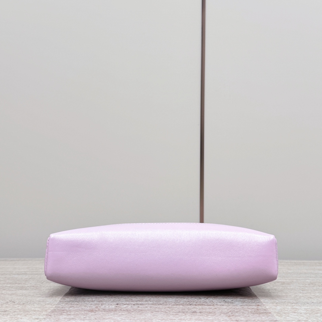 CHANEL Женская сумка 31 Mini CHANEL Женская сумка 31 Mini