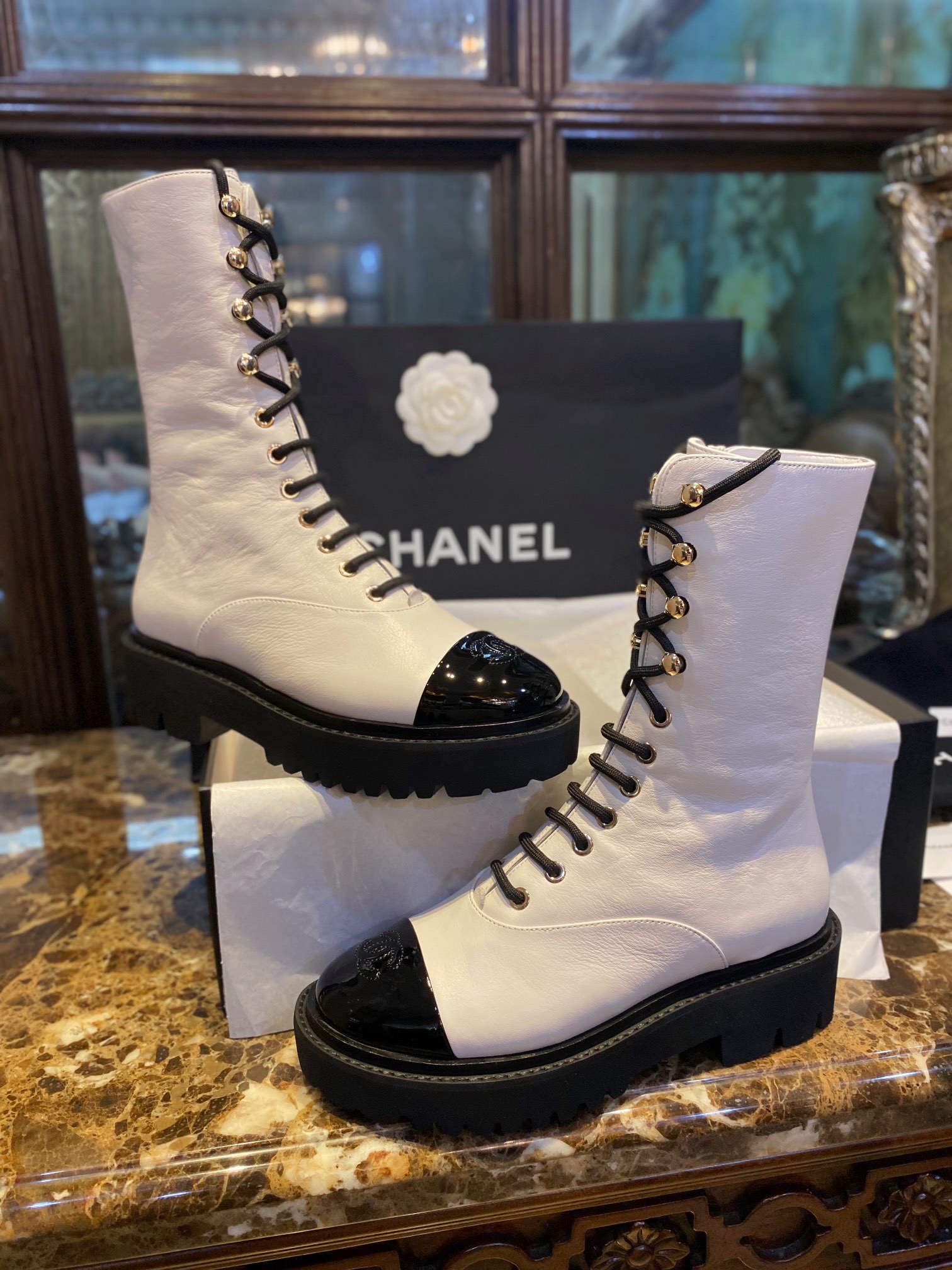 CHANEL Женские ботинки на шнуровке 23b CHANEL Женские ботинки на шнуровке 23b