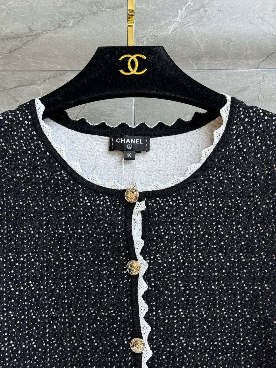 CHANEL Женский кардиган из кашемира CHANEL Женский кардиган из кашемира